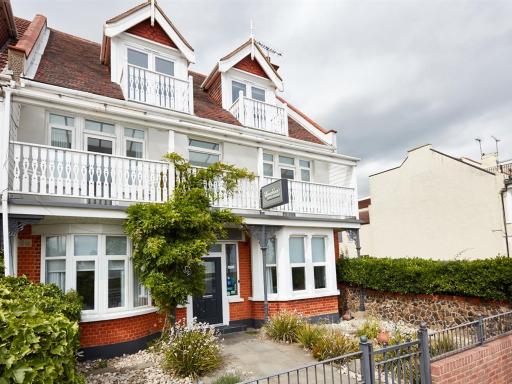 Beaches Guest House - Housity