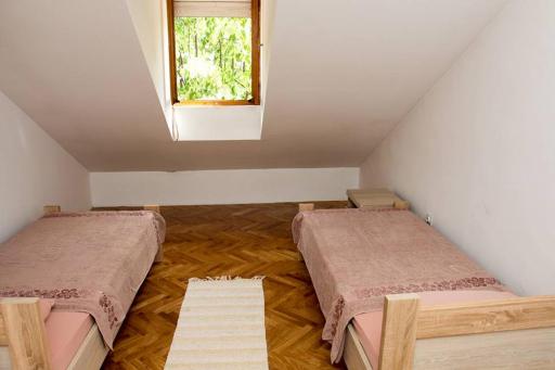 Green House - Housity