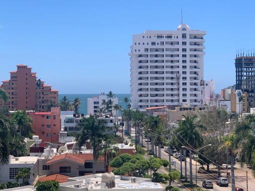 Departamento con jacuzzi en zona dorada 1-7 personas - Hizvo