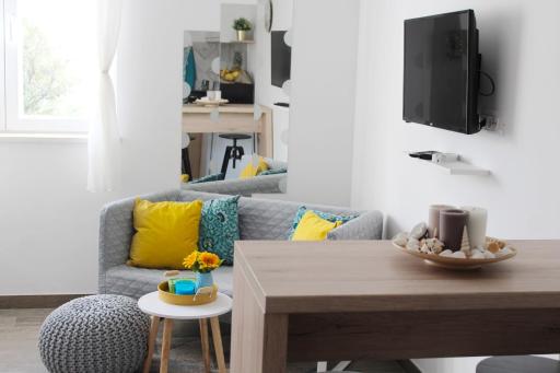 Apartment Zrinka - Housity