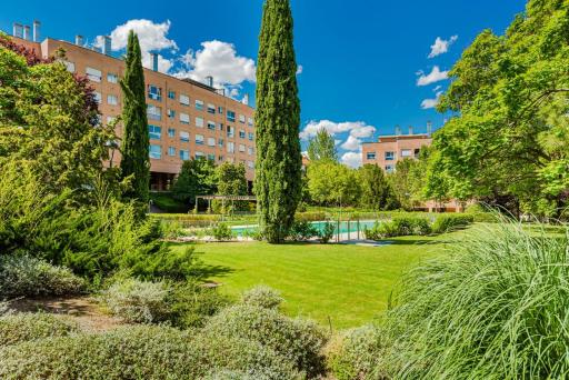 Las Huertas - Modern Accommodation in Madrid Conde Orgaz - Housity