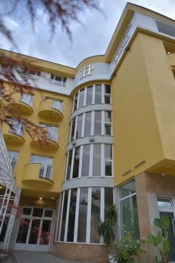 Pollock Hotel, Ribarska Banja - Housity