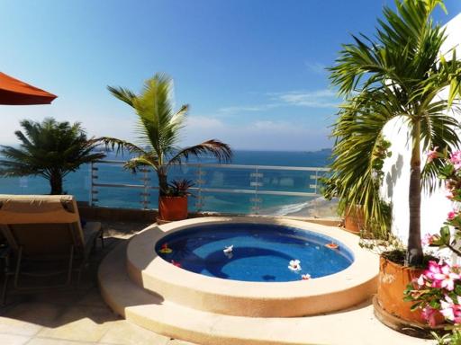 Beachfront PH Amara Ixtapa - Housity