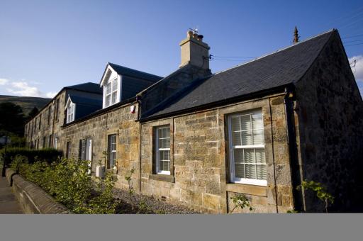 Harviestoun House - Housity