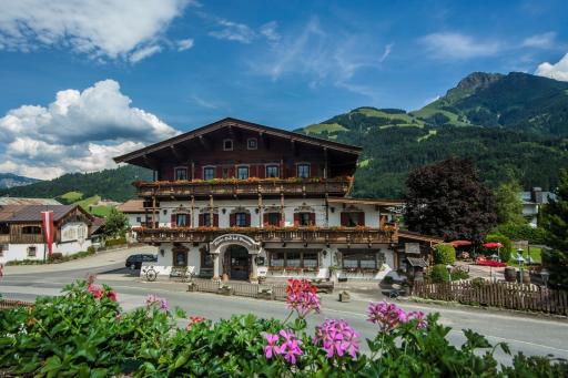 Kaiserhotel Neuwirt - Housity
