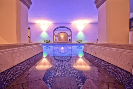 Hotel Hirsch - Housity