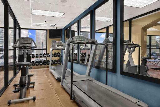 Wyndham New Orleans French Quarter - Housity
