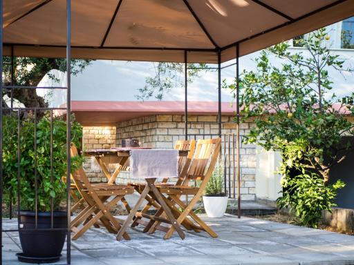 Costa's Garden House - Housity