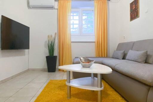 Cozy apartment Marin in Split - Housity