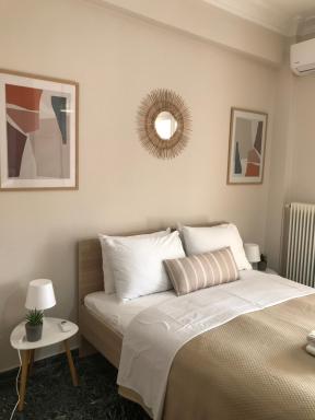 Navarino Apartment - Housity