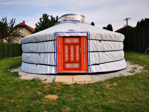 Jurta Szállás Borgáta - Housity