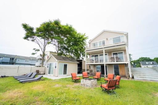 Beautiful Modern house By the Bay w out door Spa - Housity