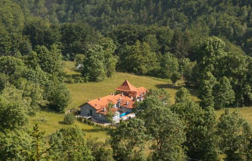 Villa Luxus - Housity