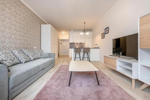 HaPPy Inn Just Studio, Self Check-In-24x7,Parking-in-the-underground-Garage - Housity