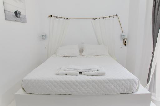 Golden Star Praxitelous - Housity