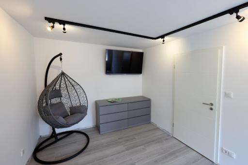 Modern und Neu, TOP Ausstattung mit Kaffeevollautomat, 2x Netflix-TV, Lüftungsanlage, Geschirrspüler - Housity