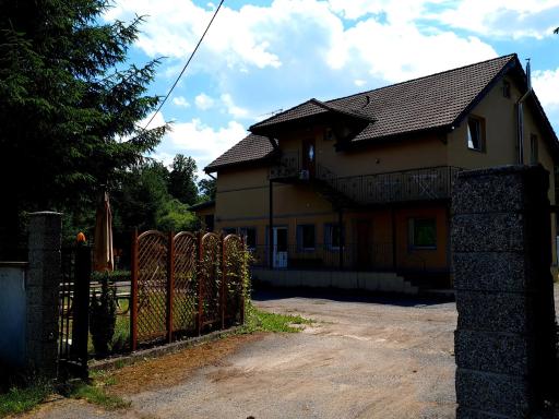 Stara Mleczarnia - Housity