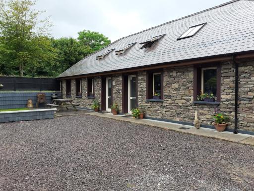 Shadow River Farm - Housity