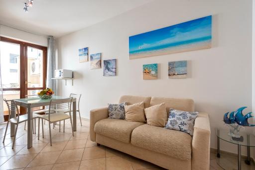 Mia Summer House - Housity