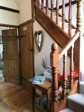 St.Catherine`s Cottage, The Old School House - Housity