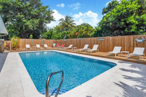 Pool house close to Hallandale & Hollywood Beach Oceanfront - Housity