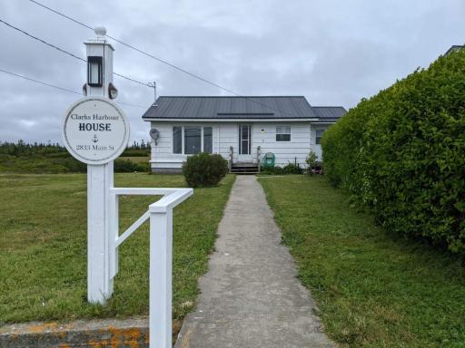 Clark's Harbour House - Housity