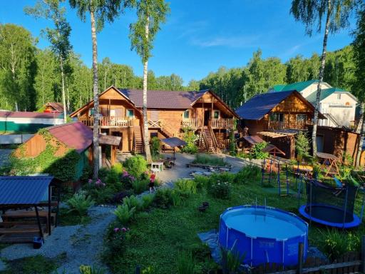 Yashkin Dom Guest Houses - Housity