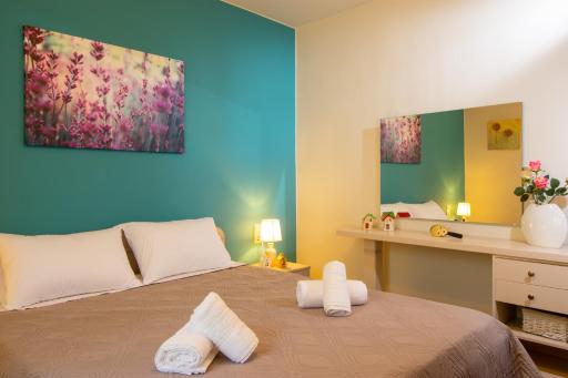 Eleni's Cozy House - Housity