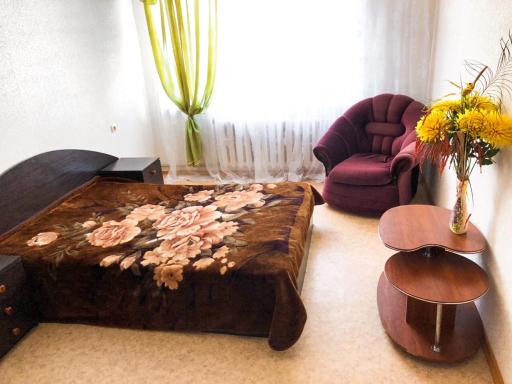 Cozy apartment in Yuzhny, seaside view - Housity