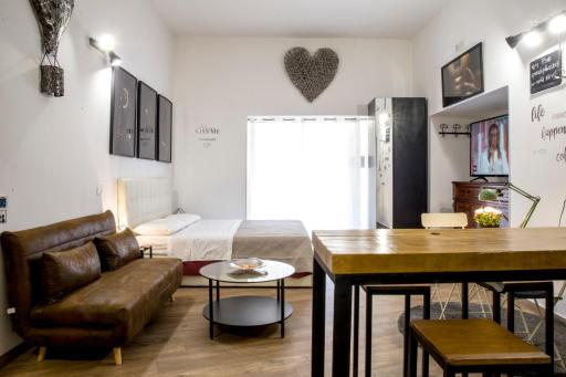 Napoli Centro Studios - Housity