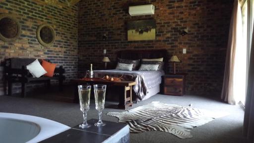 PRIVATE GAME LODGE - Housity