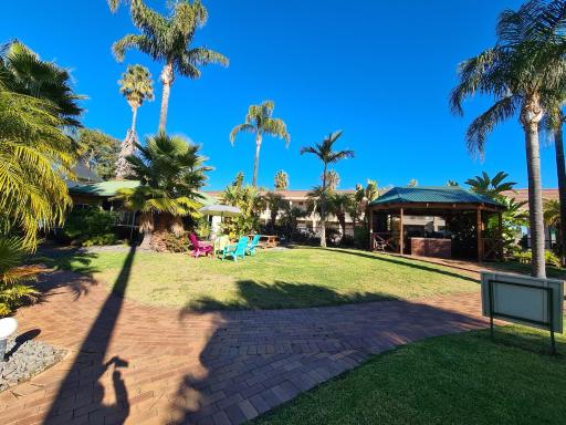 Swan Hill Resort - Housity