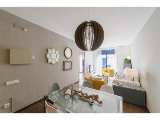 Sitges Spaces Deluxe Beach Apartment- 3 Bedroom, 2 Bathroom, Next to Beach, Sleeps 6 - Housity