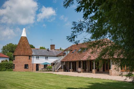 The Oast by Bloom Stays - Housity