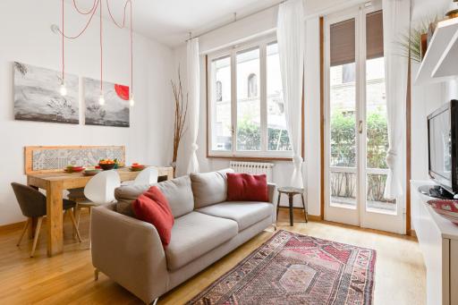 Piazza Oberdan Patio Apartment - Housity