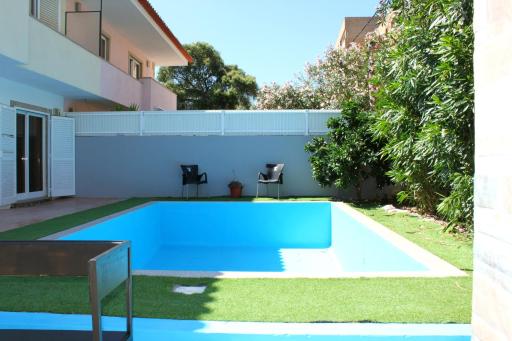 D'ouro Pool House - Housity