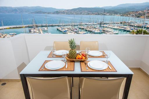 Marina House - Housity