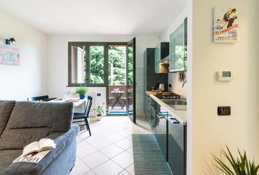 Burò il Viaggiatore - Housity