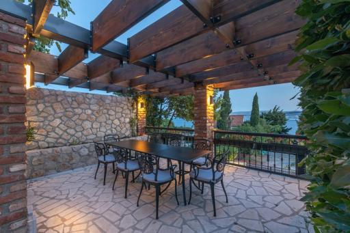 Cvrk Family House Novi Vinodolski - Housity