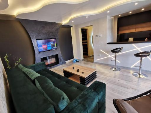 Brend new luxurious apartment in downtown with free parking - Housity