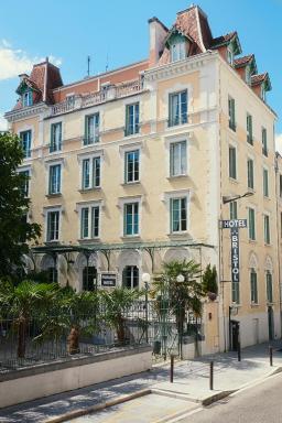 Hôtel Bristol Pau - Housity