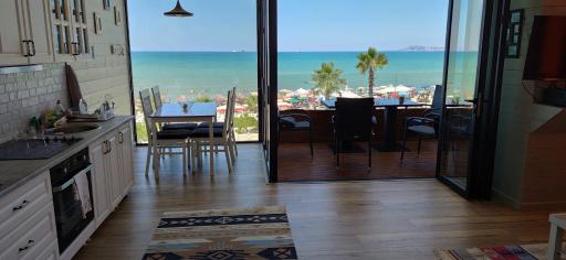 Luxury Beach Apartment in Qerret - Housity