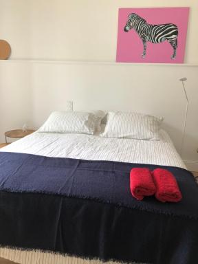 Chambre indépendante au Manoir de la Célinais côté jardin - Housity