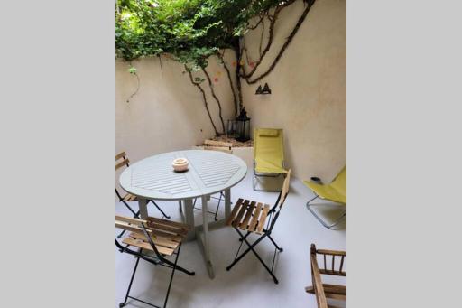 maisonnette de charme ideale au calme Intra muros - Housity