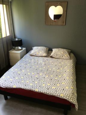 Bel appartement en rez de jardin, 10min centre et 300m quais de seine WIFI - Housity