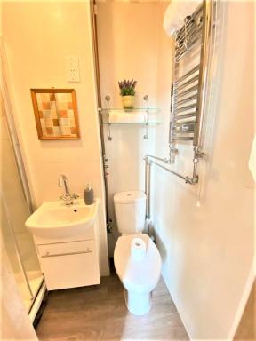 Lovely Twin Room with Terrace - Housity