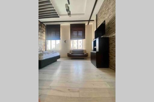 Asia ROYAL - Housity