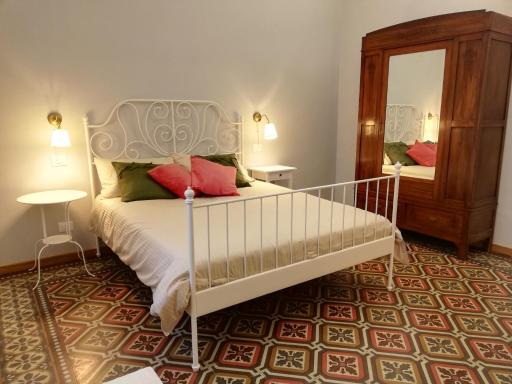 Casa Ridolfi Holiday Home -Una terrazza sui giardini di Pisa - Housity