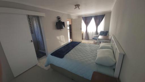 Cottage self catering unit with ensuite. - Housity