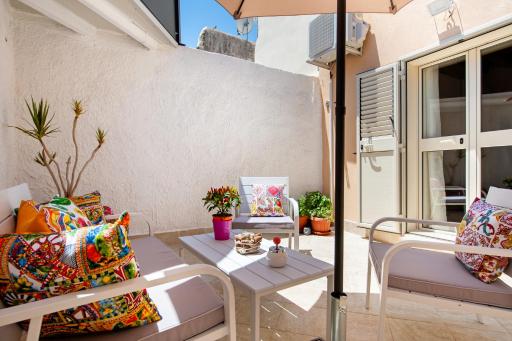 Mea Apartment - Housity